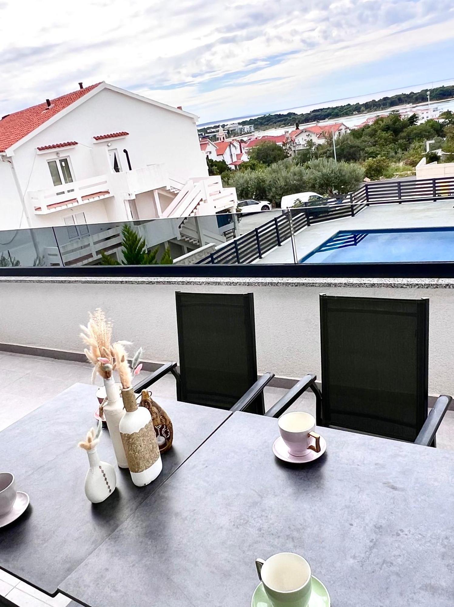 Boutique Hotel Ivy'Z Новаля Екстериор снимка